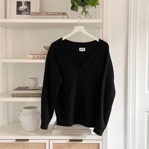 MATE The Label Black V-Neck Sweatshirt XS/S